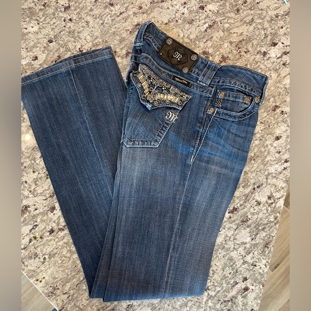 Miss Me Signature-Rise Boot cut Size 28